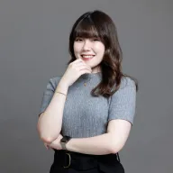 Ms. Vivianna Huang