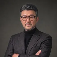 Dr. Yoon SU