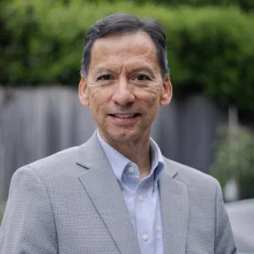 Dr. Douglas Guerrero